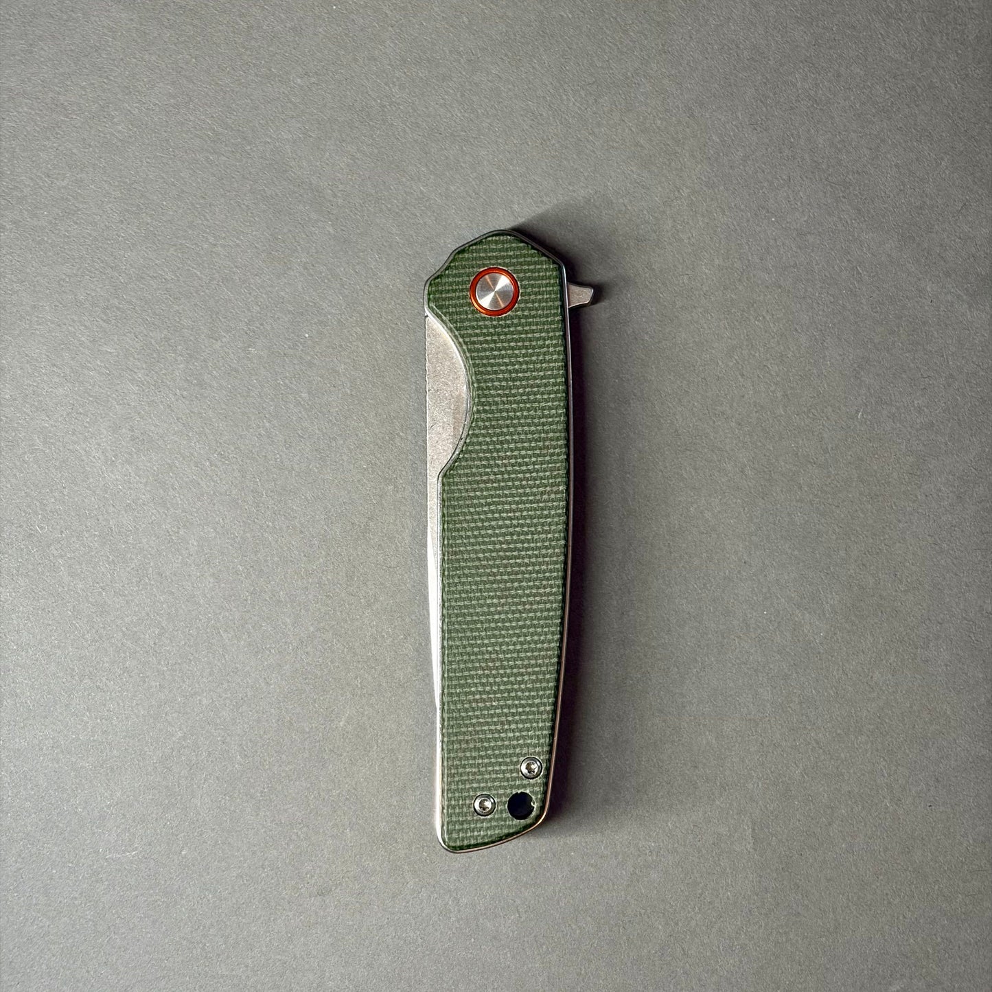 Foldekniv 9cm D2 steel Linen Carbon Fiber Handle EDC