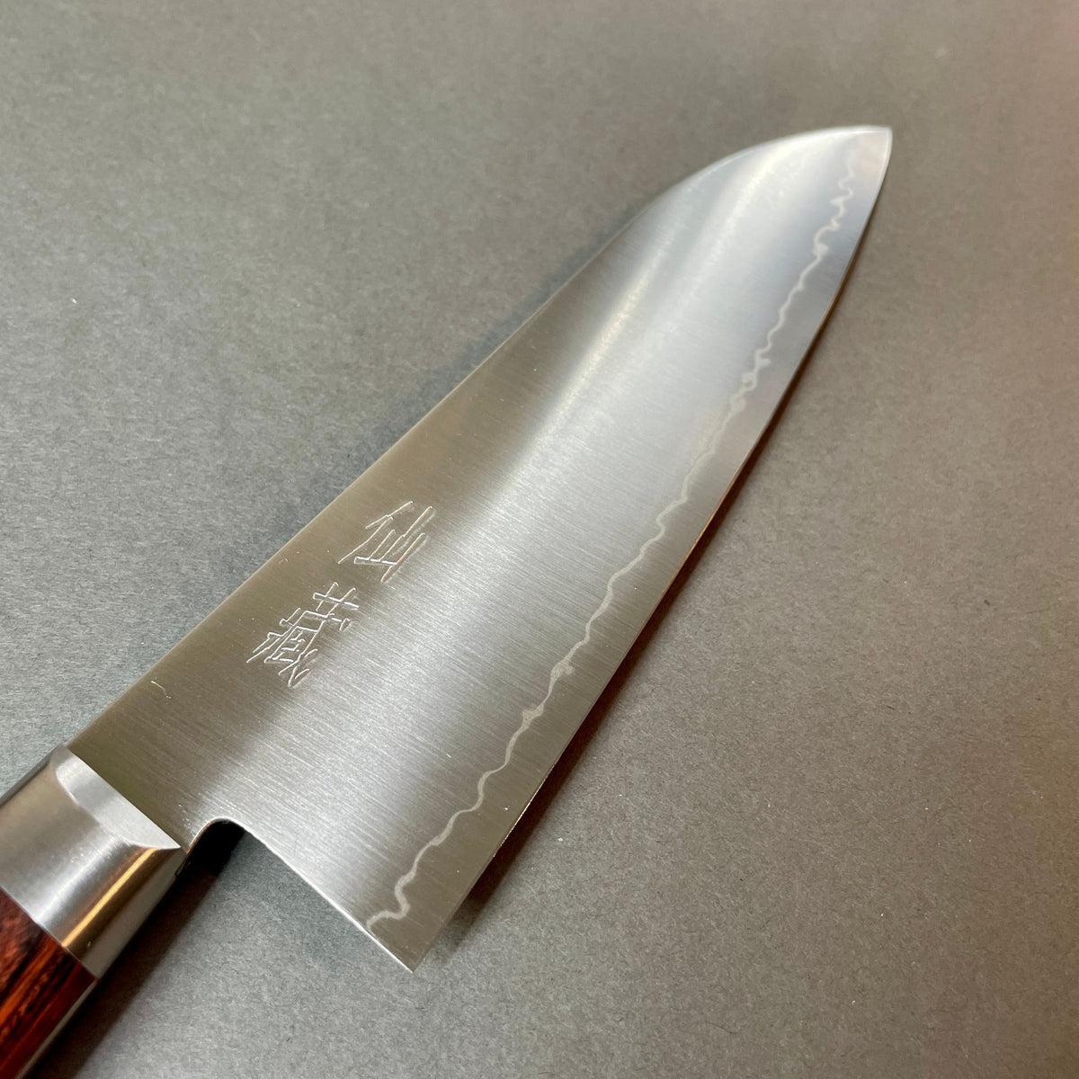 Santoku 165mm Suncraft Clad - Burr - knivsliping