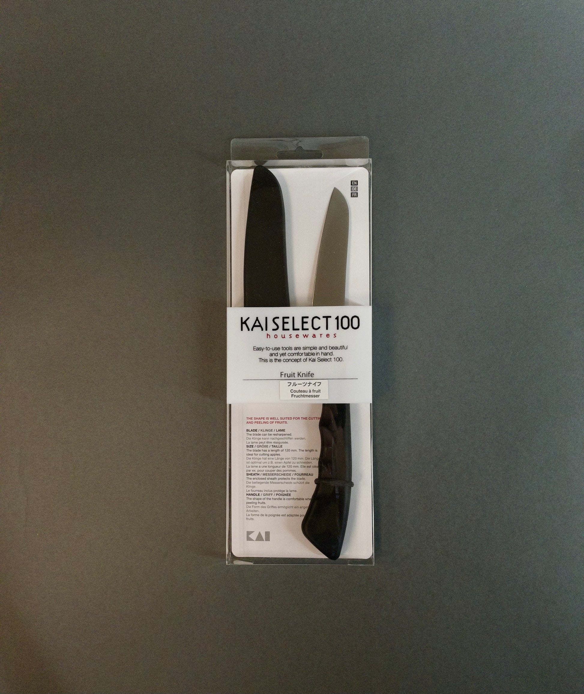 KAI Fruktkniv med slire 12 cm