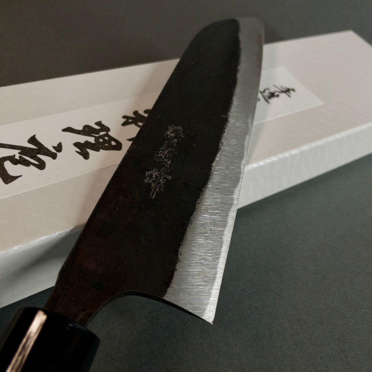Suncraft Kurouchi Santoku 165mm - Burr - knivsliping