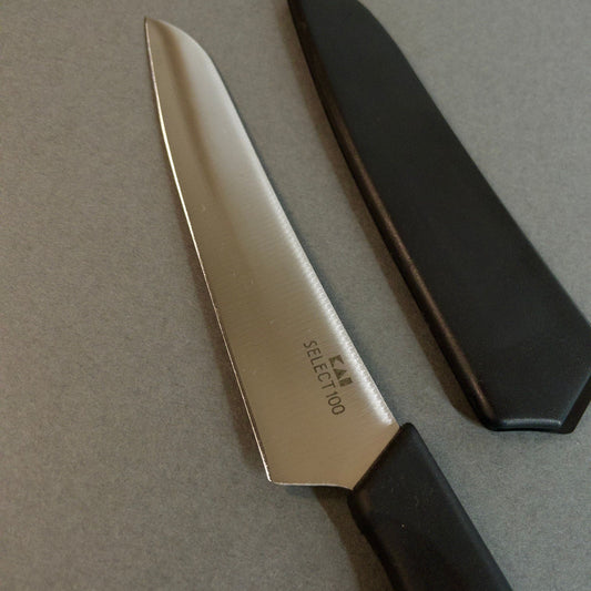 KAI Fruktkniv med slire 12 cm